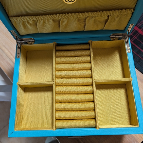 Spruce Storage Jewelry Box - Picture 5 of 11